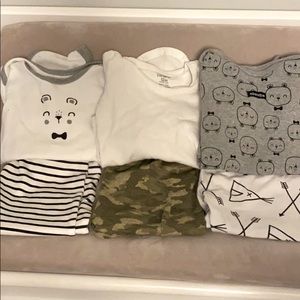 Lot of unisex baby clothing. 12-18months